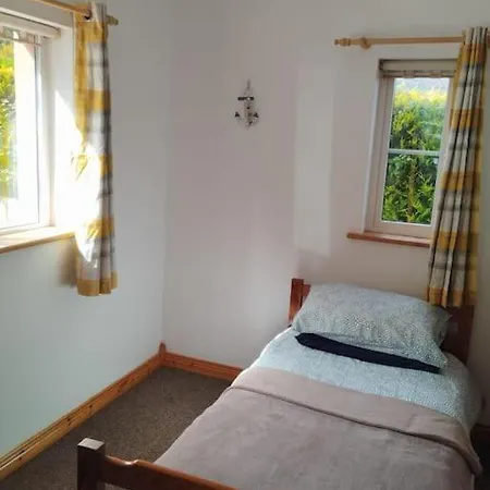 Village - Ring Of Kerry *